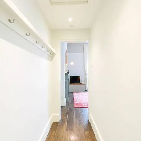 Appartement Gorgeous Flat In Heart Of Clifton à Bristol Extérieur photo