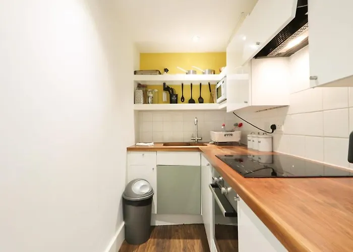 Gorgeous Flat In Heart Of Clifton